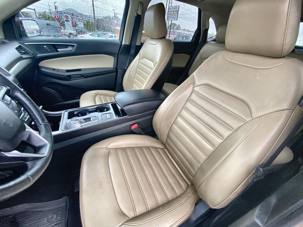 Thumbnail: 2020 Ford Edge - 7