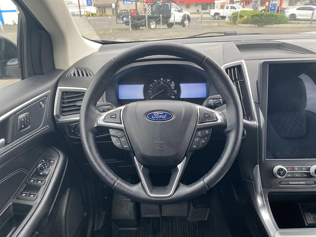 Thumbnail: 2023 Ford Edge - 2