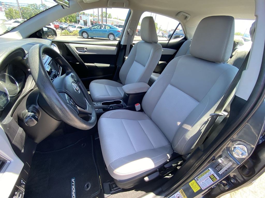 Thumbnail: 2015 Toyota Corolla - 8