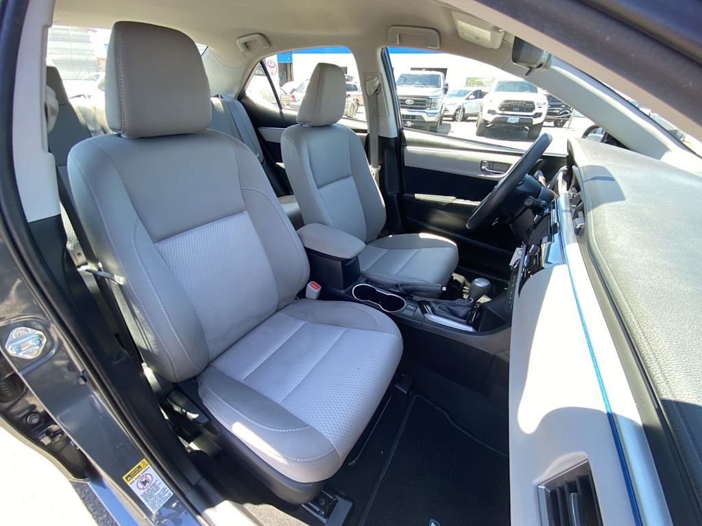 Thumbnail: 2015 Toyota Corolla - 24