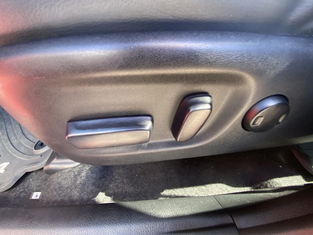 Thumbnail: 2015 Toyota RAV4 - 20