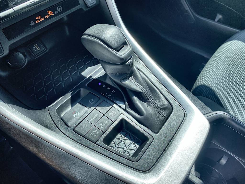 Thumbnail: 2024 Toyota RAV4 - 11