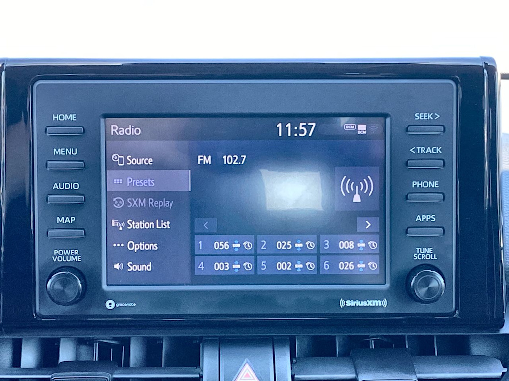 Thumbnail: 2021 Toyota RAV4 - 10