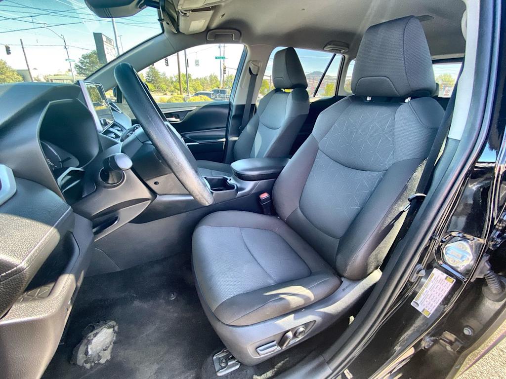 Thumbnail: 2025 Toyota RAV4 - 7