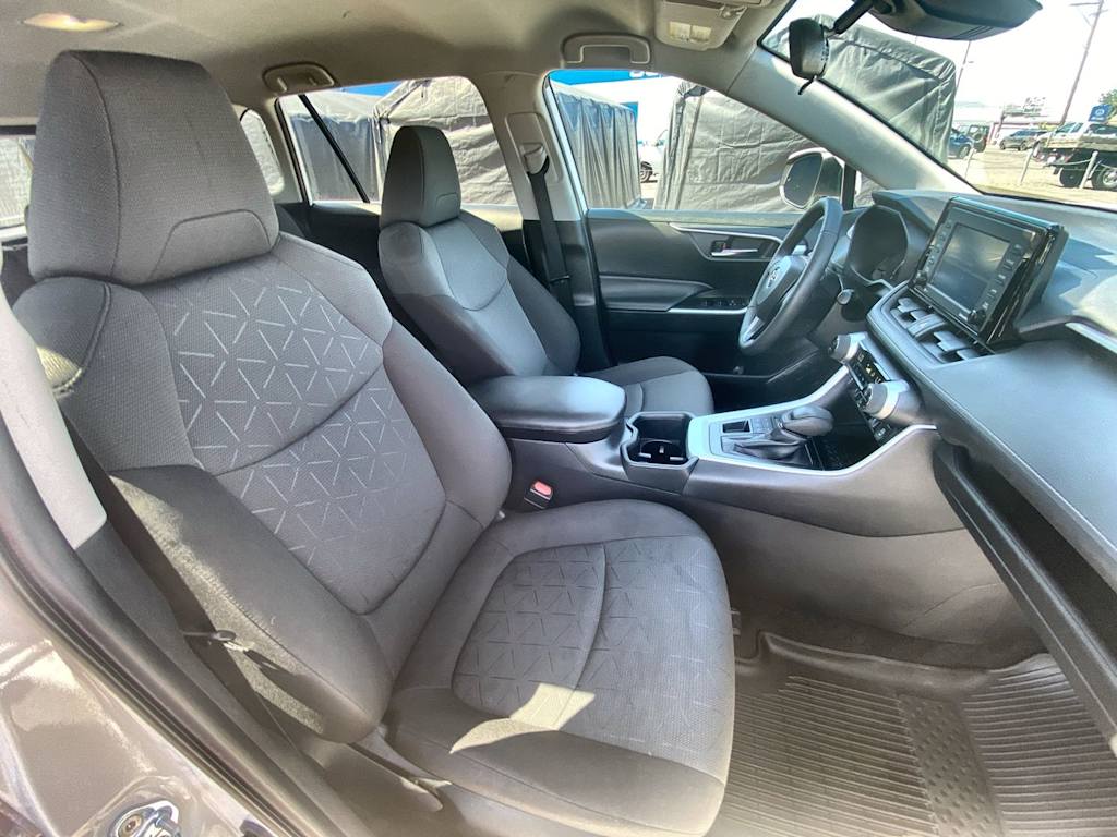 Thumbnail: 2022 Toyota RAV4 - 24
