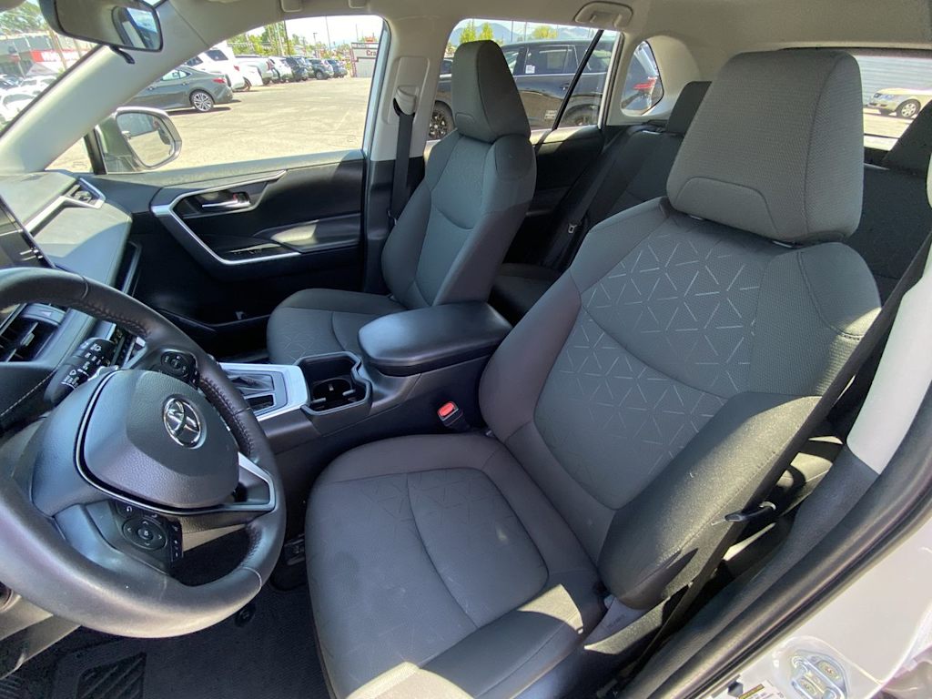 Thumbnail: 2024 Toyota RAV4 - 7