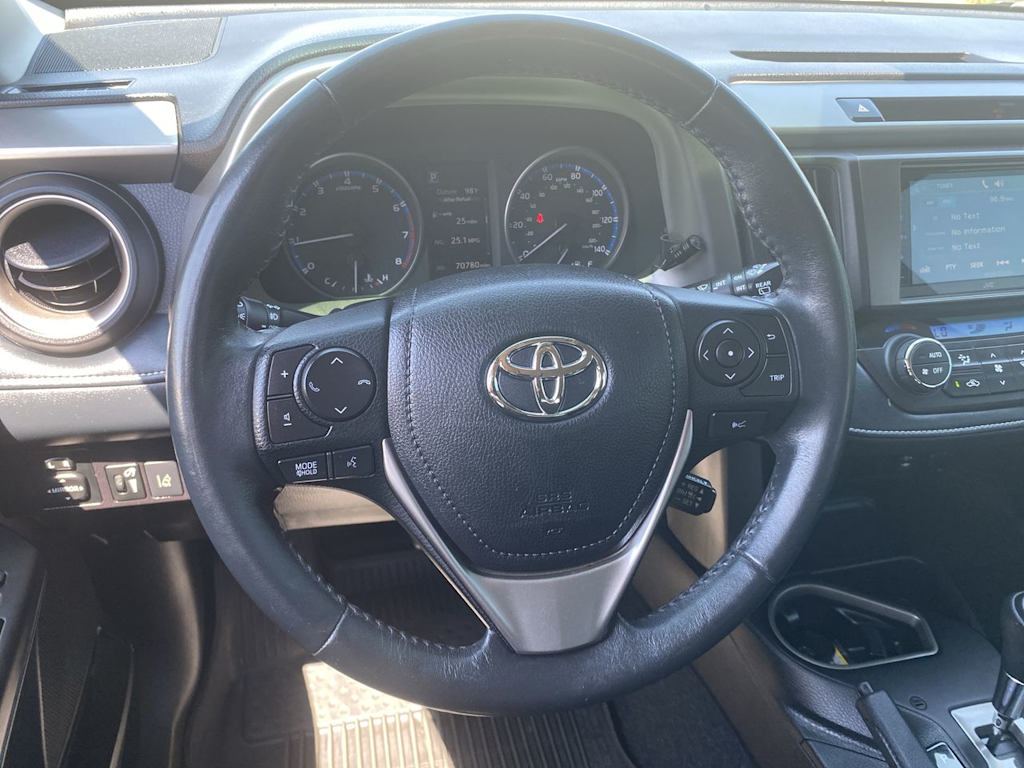 Thumbnail: 2018 Toyota RAV4 - 2