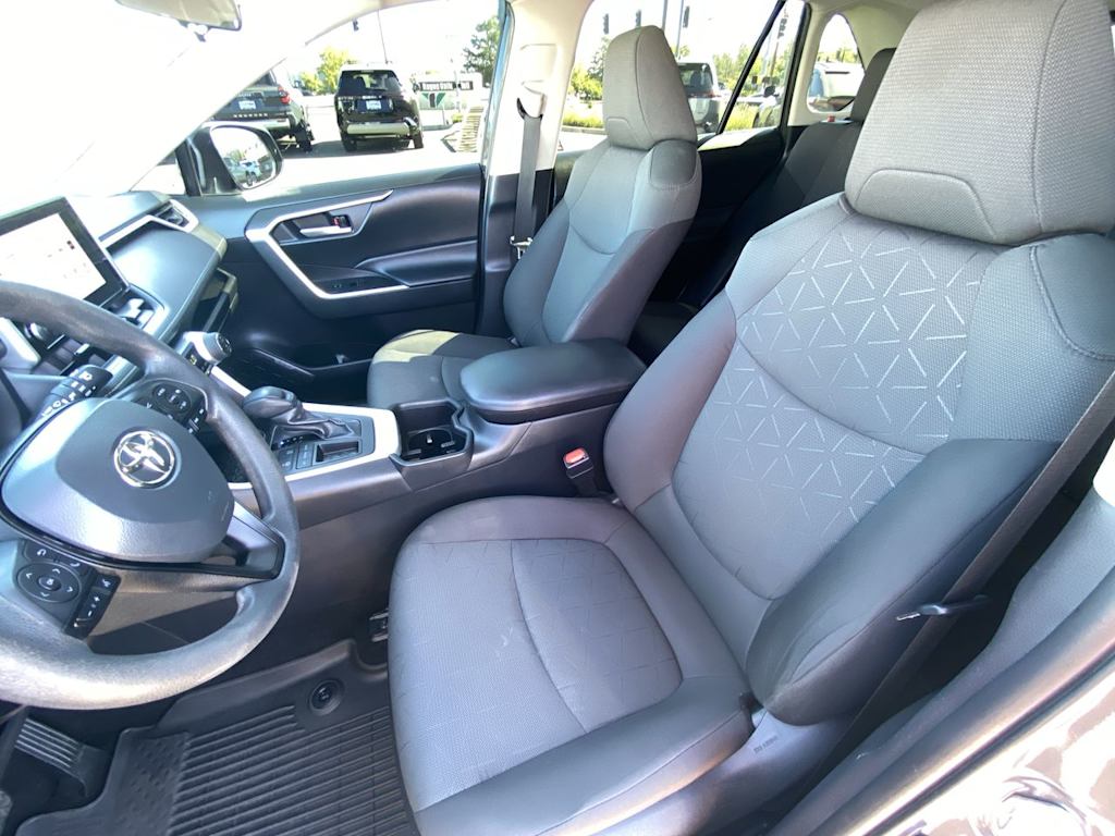 Thumbnail: 2023 Toyota RAV4 - 7