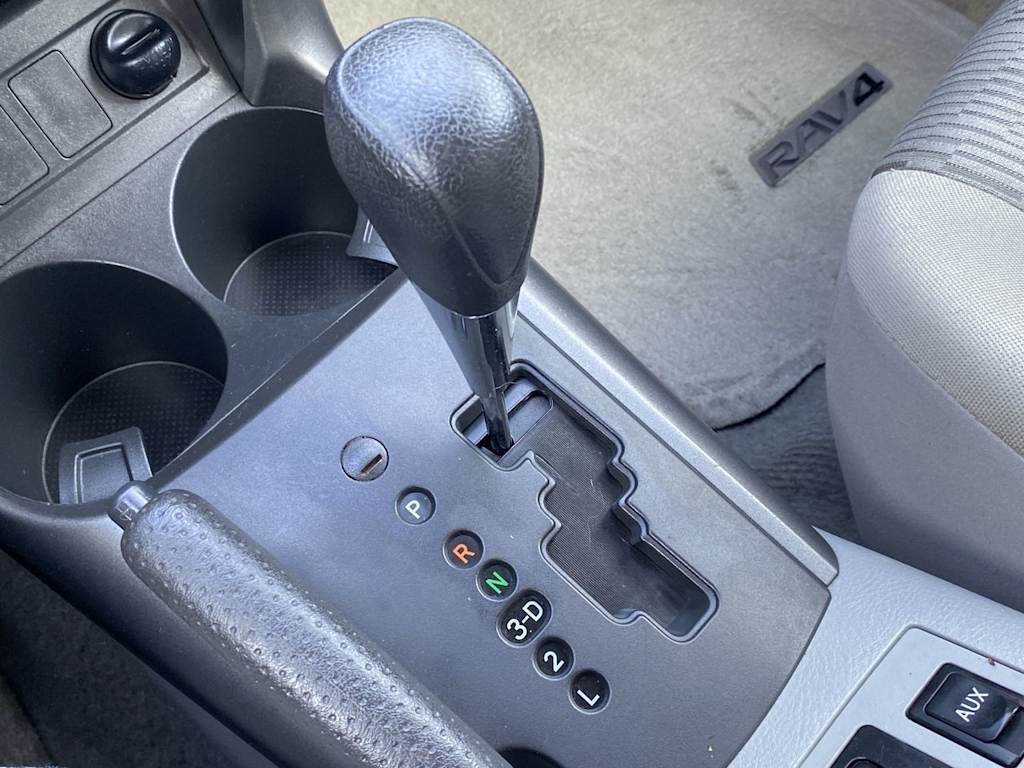 Thumbnail: 2010 Toyota RAV4 - 11