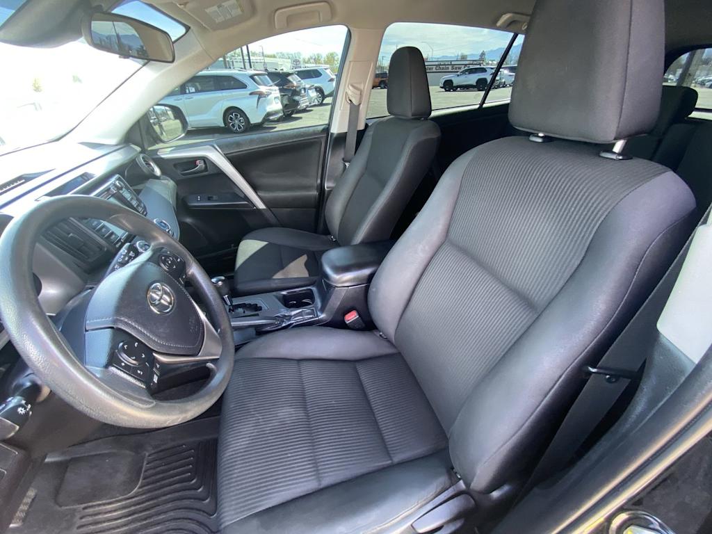 Thumbnail: 2017 Toyota RAV4 - 7