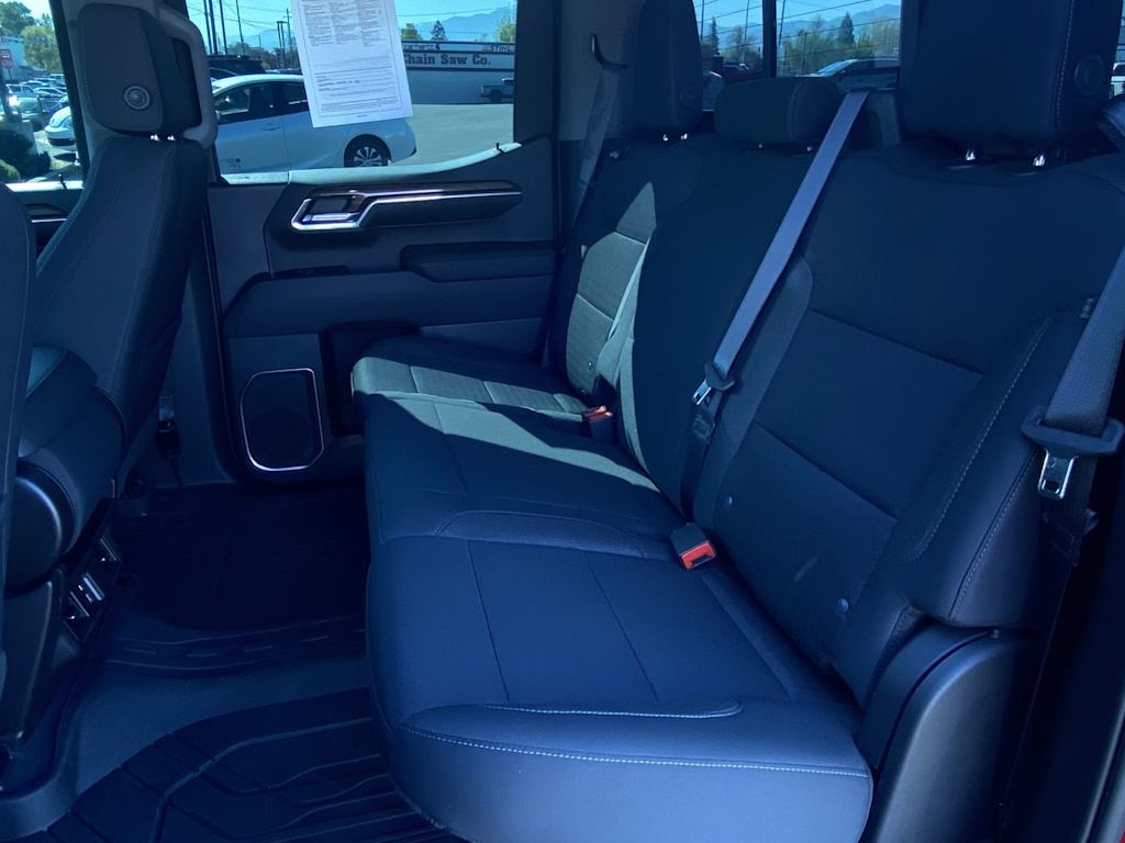 2022 Chevrolet Silverado 1500 LT 11