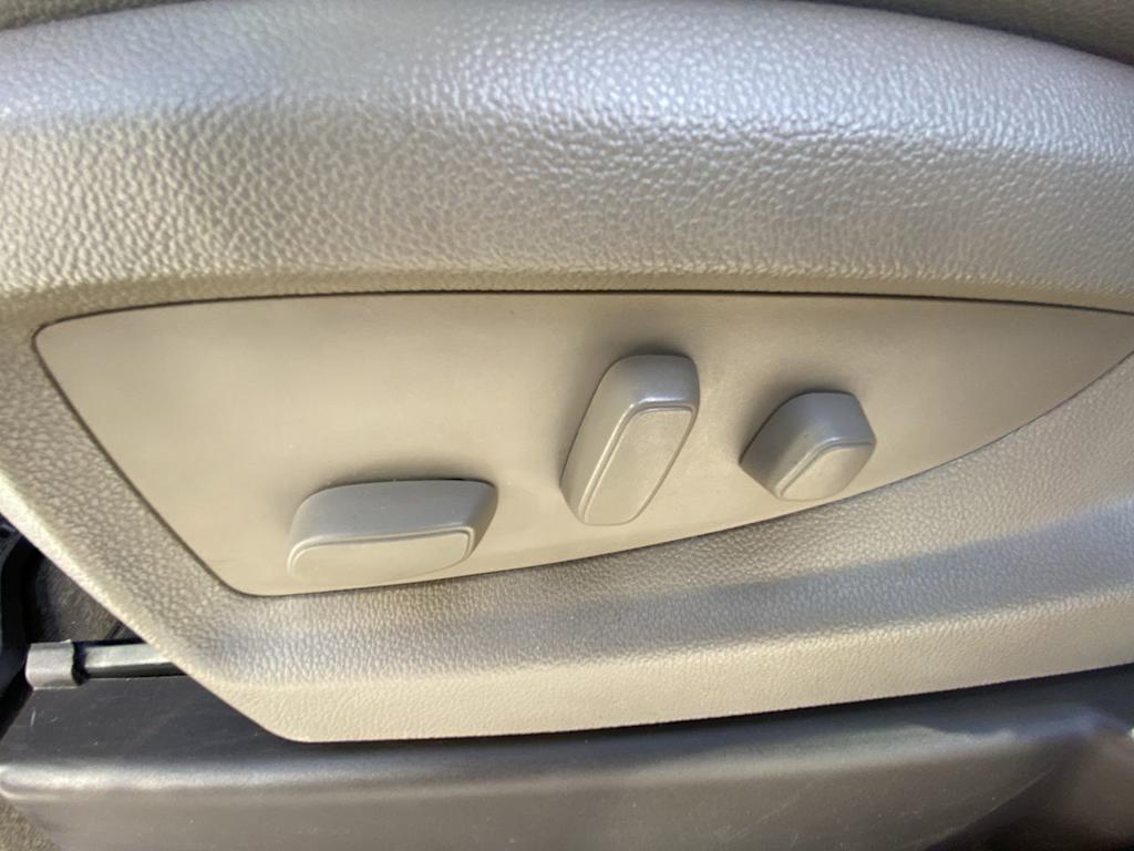 Thumbnail: 2015 Chevrolet Silverado 1500 - 20