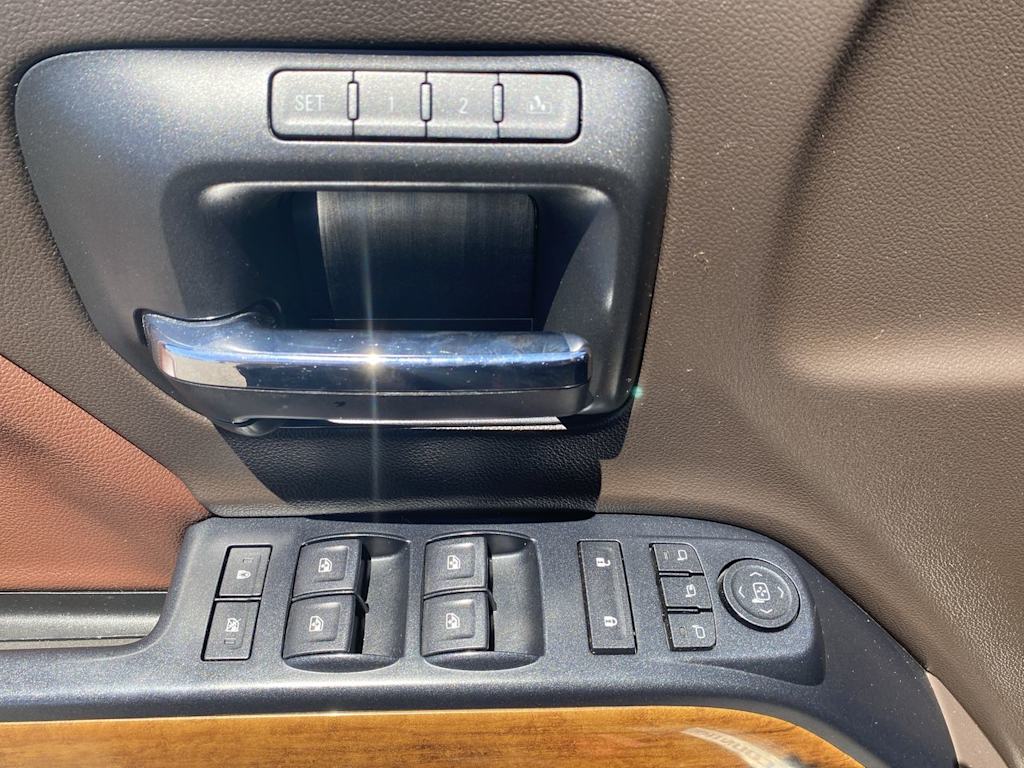 Thumbnail: 2018 Chevrolet Silverado 1500 - 13