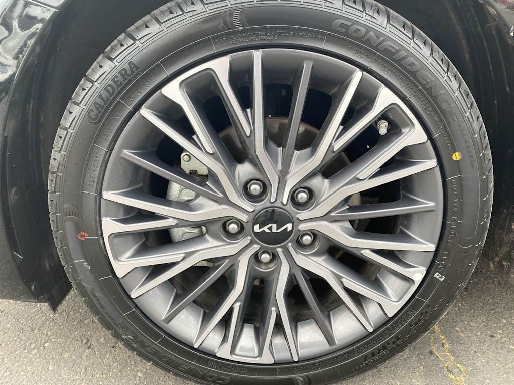 Thumbnail: 2022 Kia Forte - 6