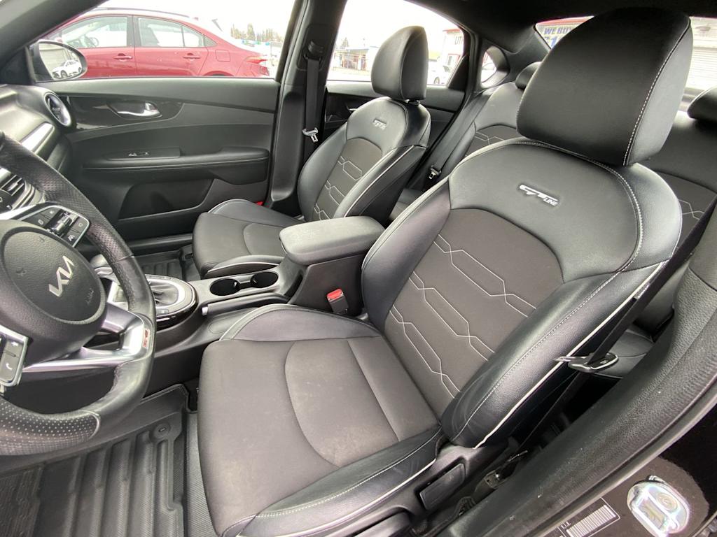 Thumbnail: 2022 Kia Forte - 8