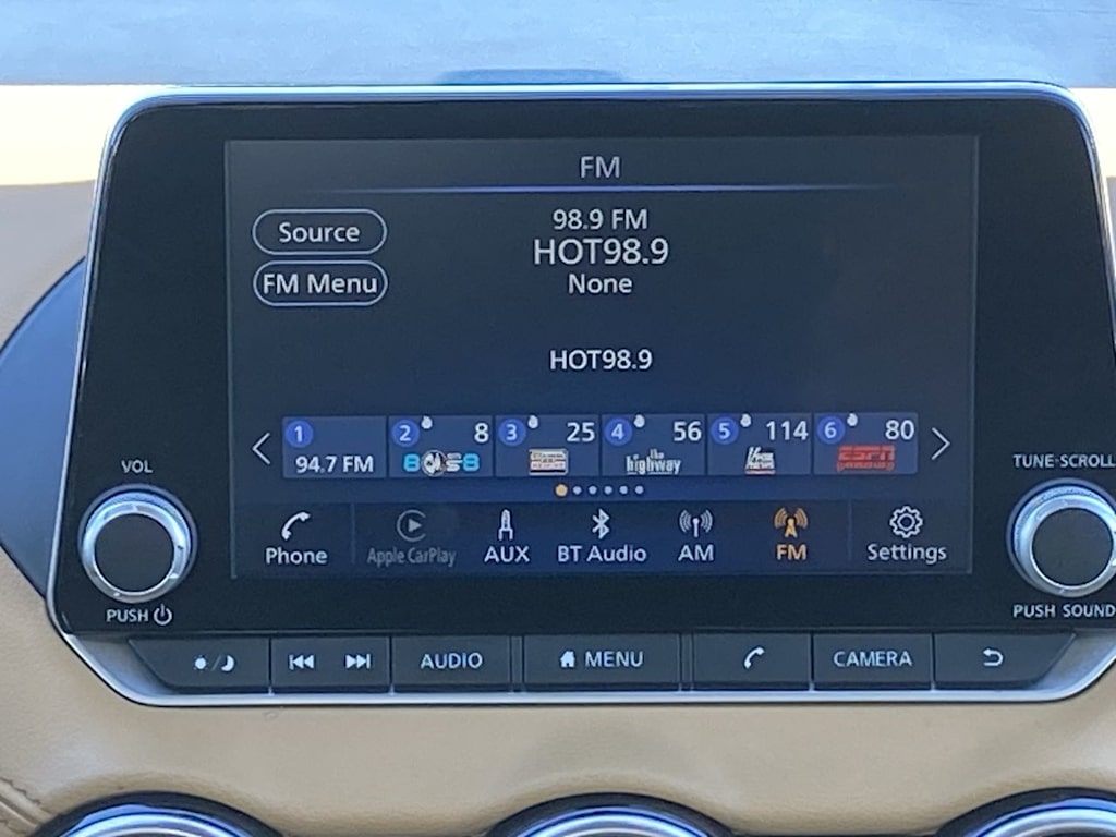 Thumbnail: 2023 Nissan Sentra - 10