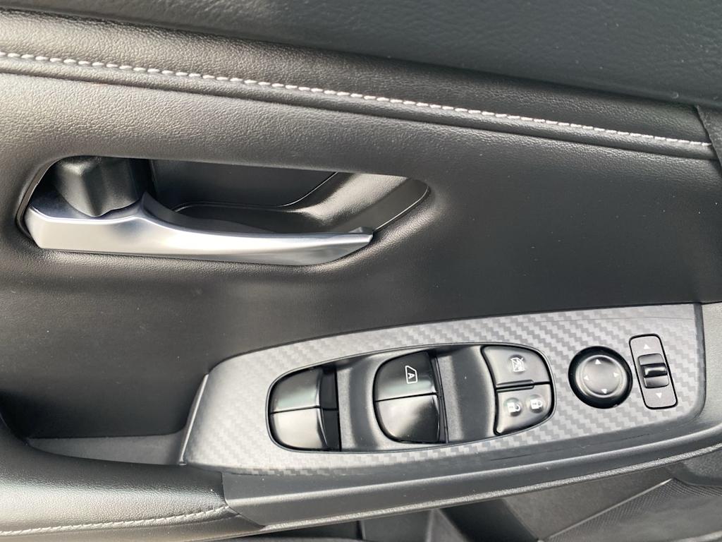 Thumbnail: 2023 Nissan Sentra - 21