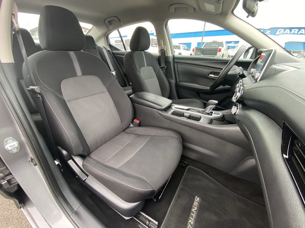 Thumbnail: 2023 Nissan Sentra - 8