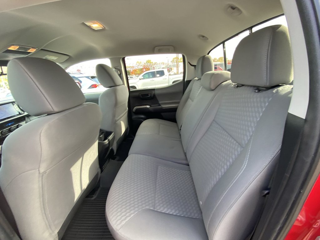 Thumbnail: 2022 Toyota Tacoma - 10