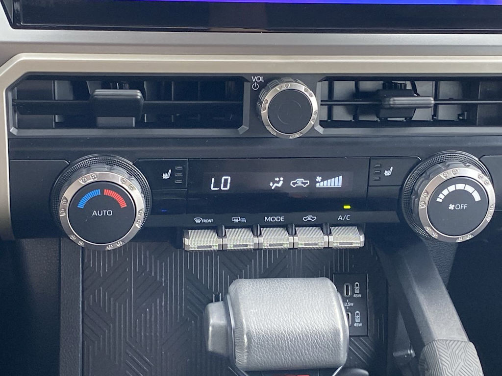 Thumbnail: 2024 Toyota Tacoma - 23