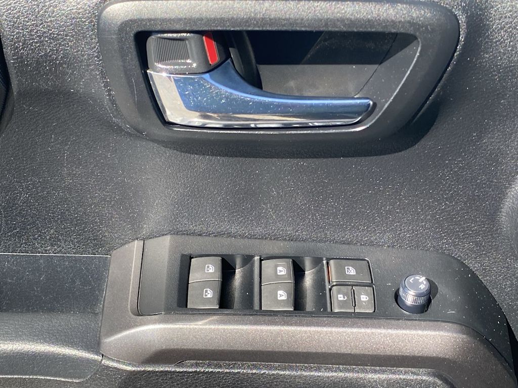 Thumbnail: 2021 Toyota Tacoma - 20