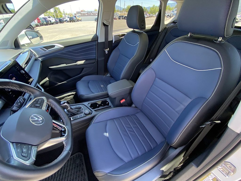 Thumbnail: 2025 Volkswagen Taos - 8