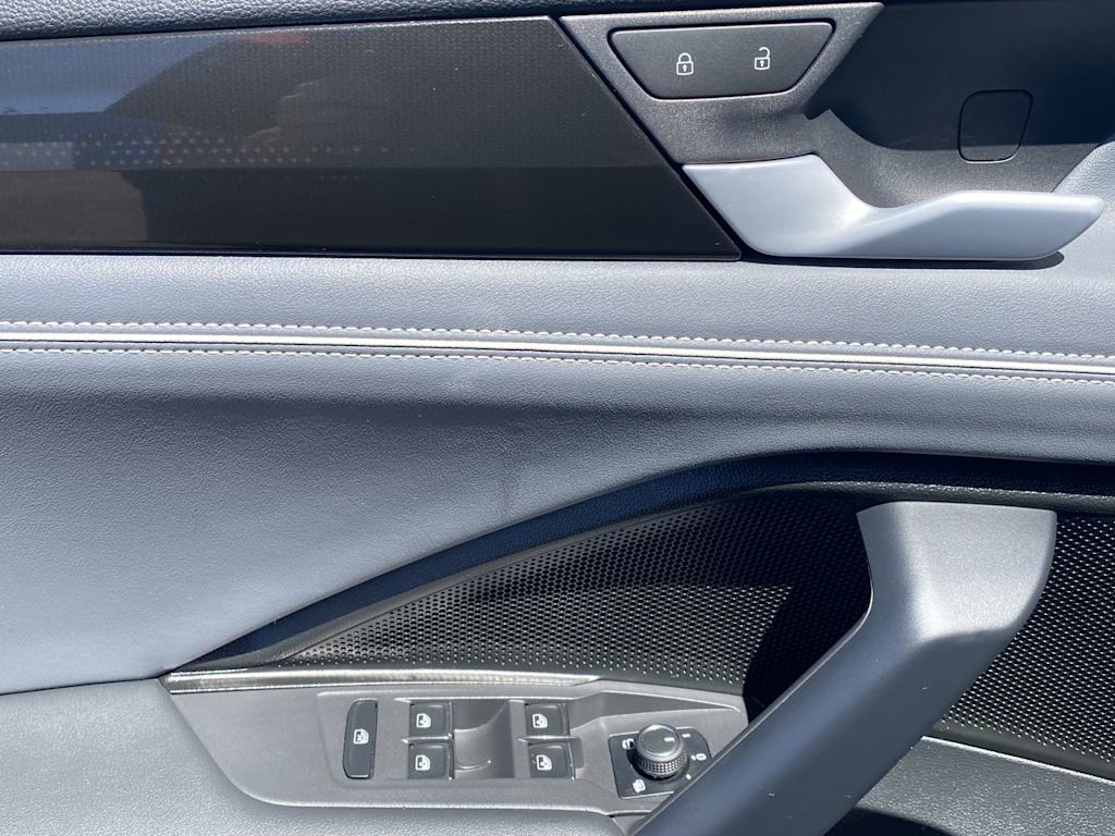 Thumbnail: 2025 Volkswagen Tiguan - 22