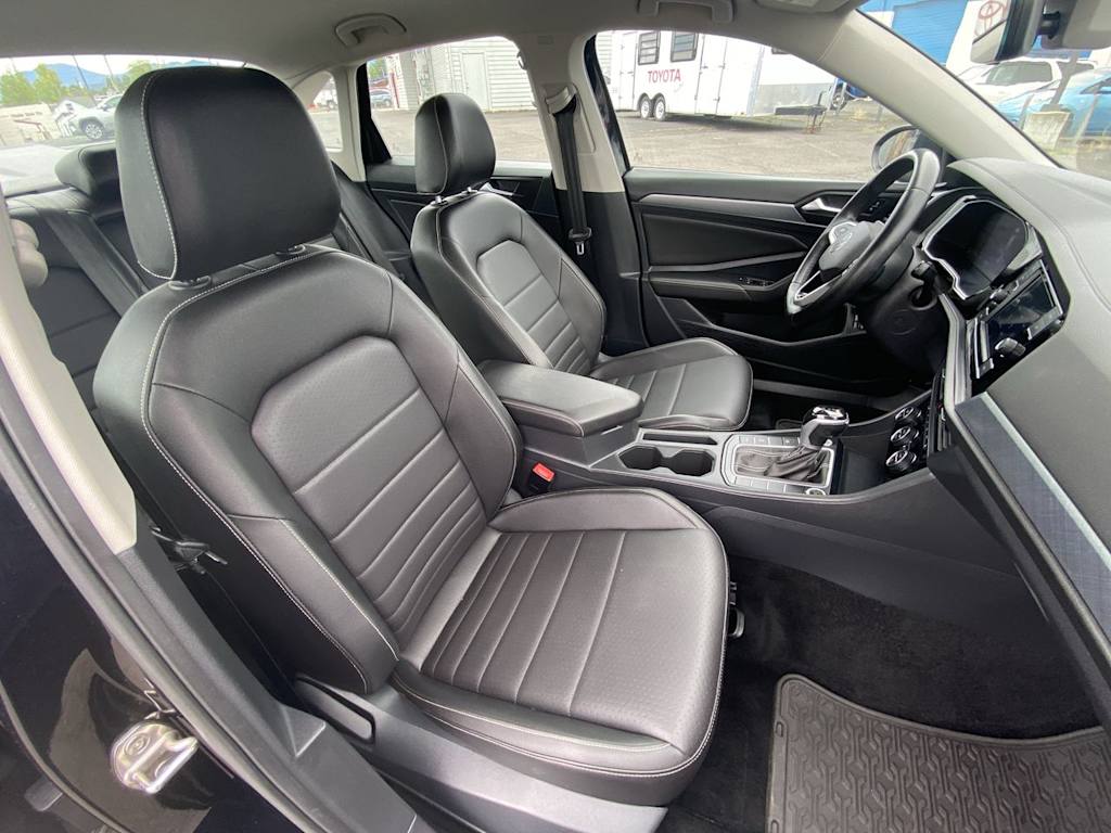 Thumbnail: 2022 Volkswagen Jetta - 10
