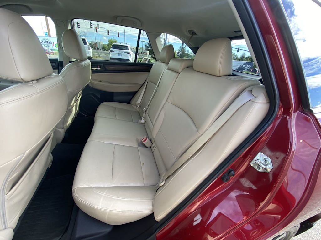 Thumbnail: 2016 Subaru Outback - 10