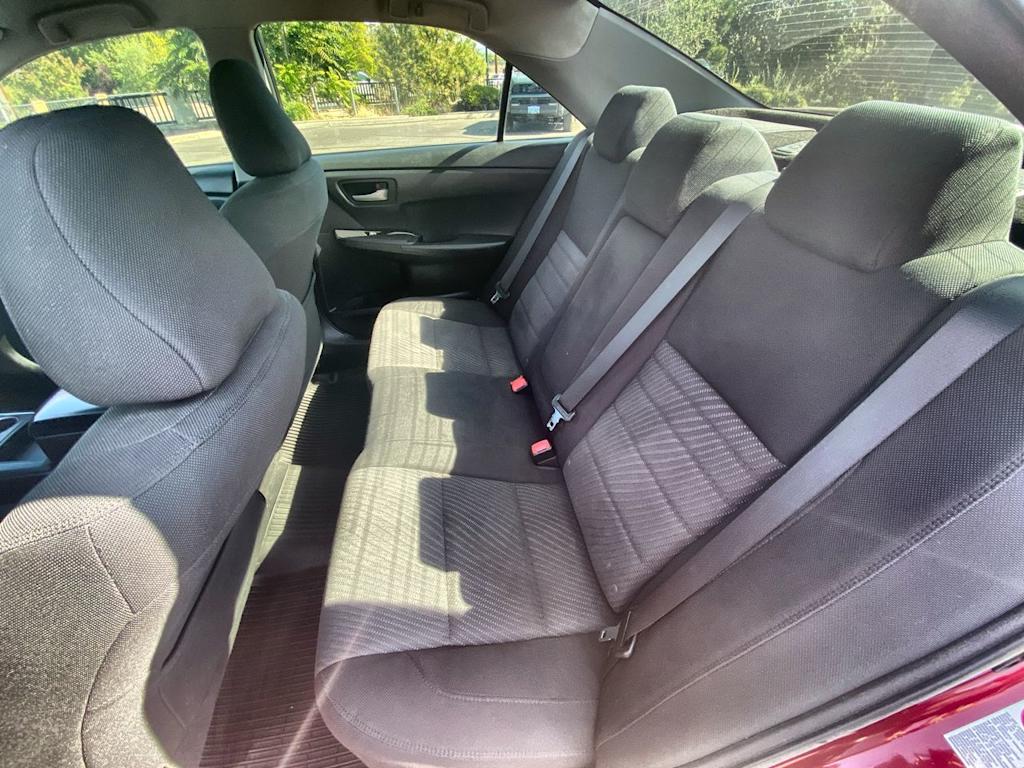 Thumbnail: 2017 Toyota Camry - 10