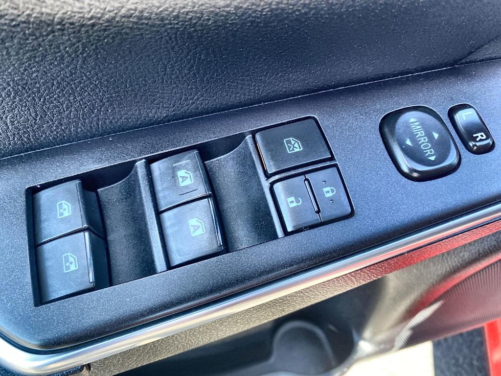 Thumbnail: 2017 Toyota Camry - 20