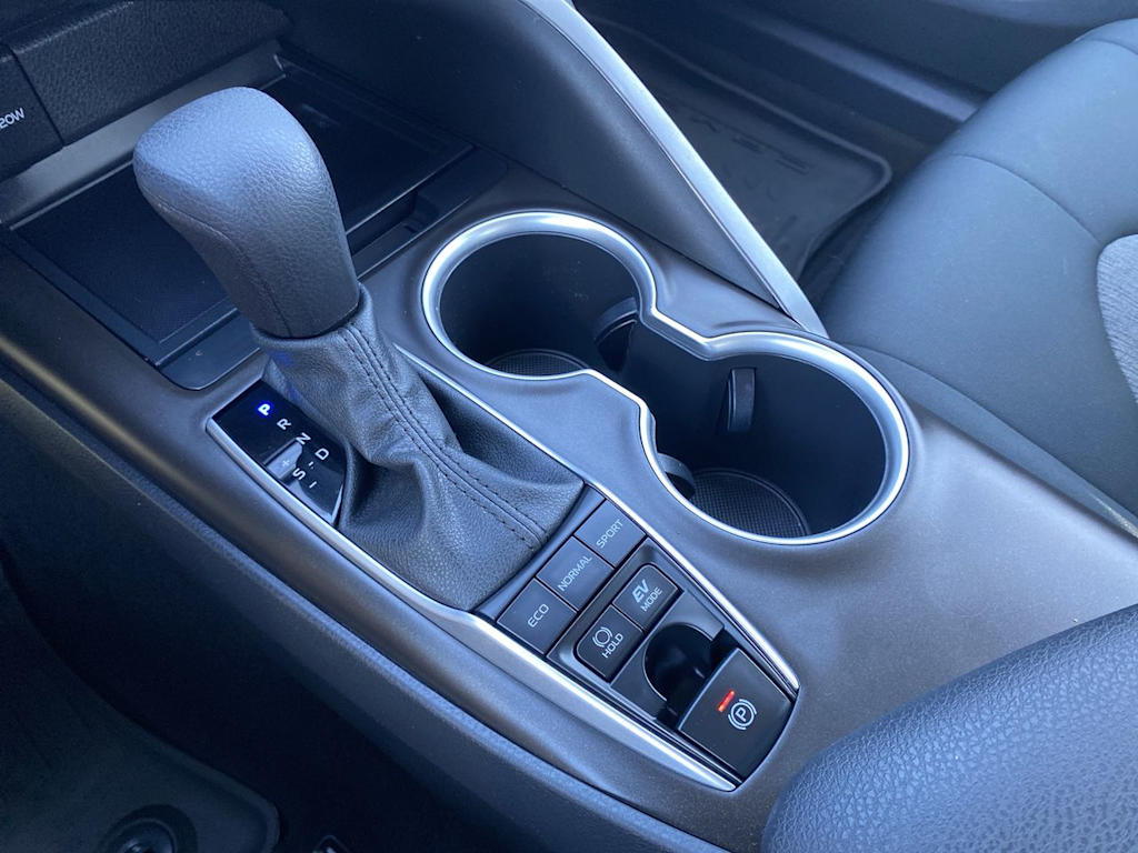 Thumbnail: 2021 Toyota Camry - 11