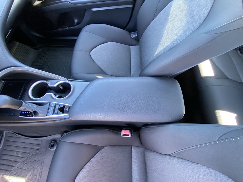 Thumbnail: 2021 Toyota Camry - 8