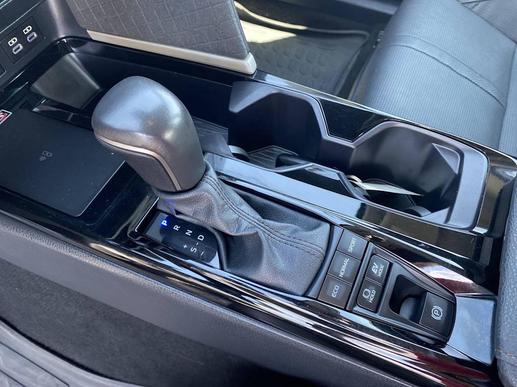Thumbnail: 2025 Toyota Camry - 14