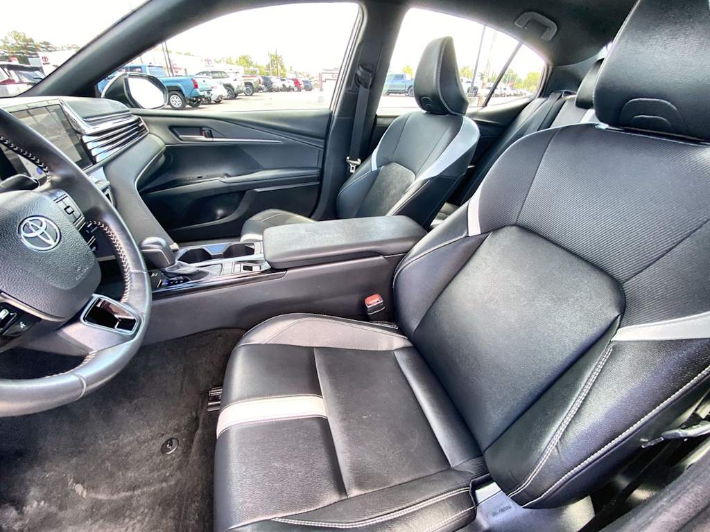 Thumbnail: 2025 Toyota Camry - 8