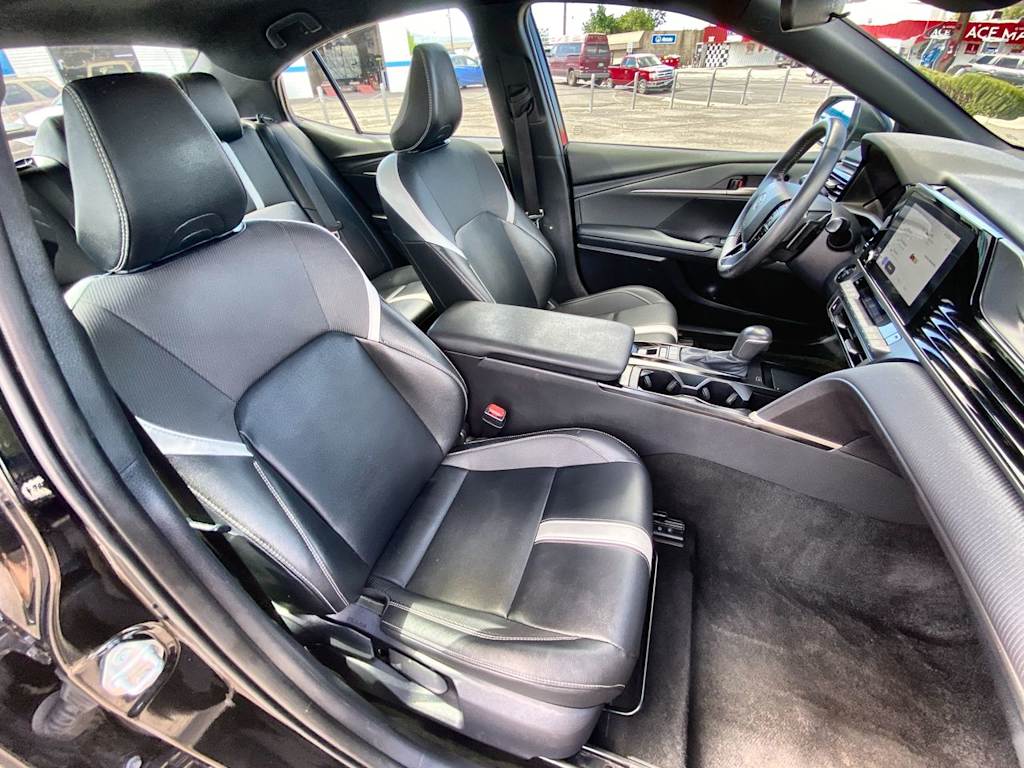 Thumbnail: 2025 Toyota Camry - 24
