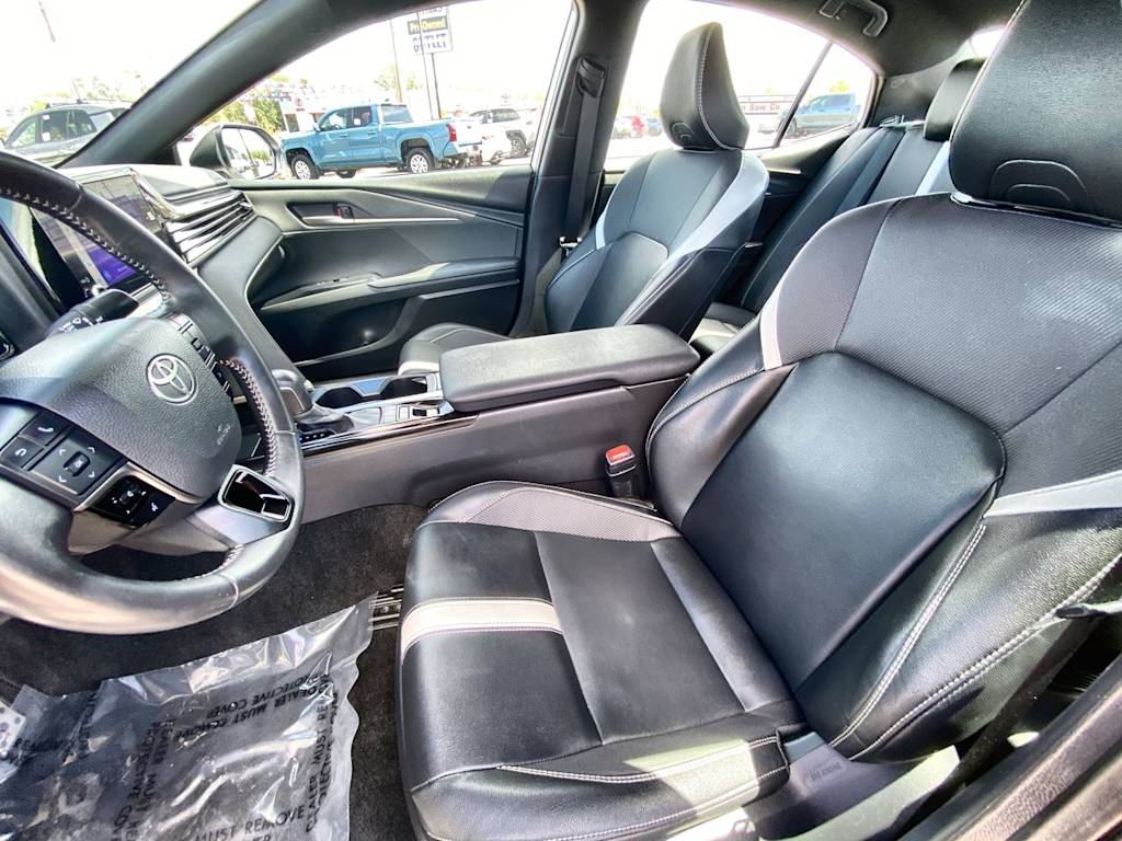 Thumbnail: 2025 Toyota Camry - 8