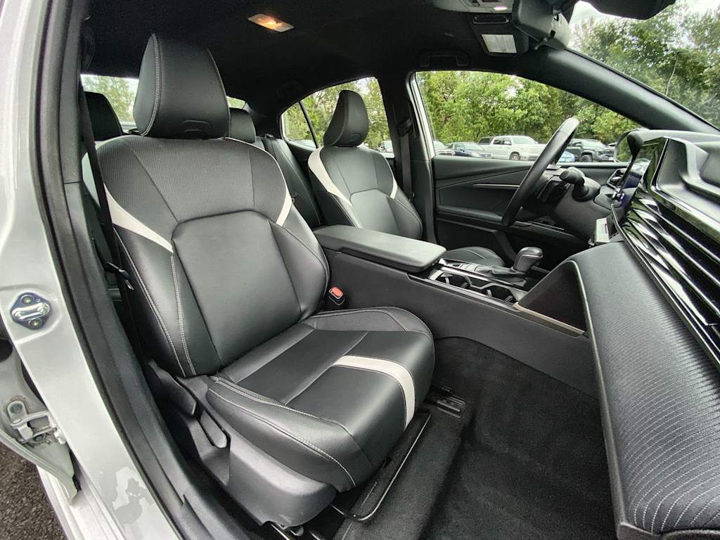 Thumbnail: 2025 Toyota Camry - 24
