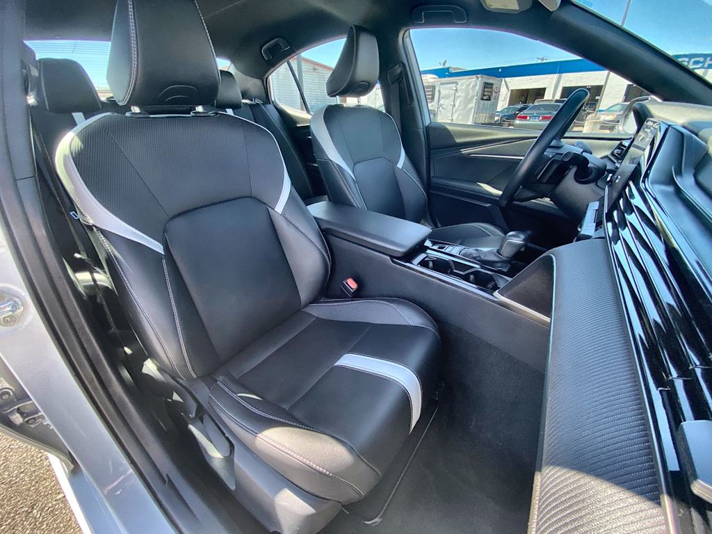 Thumbnail: 2025 Toyota Camry - 24