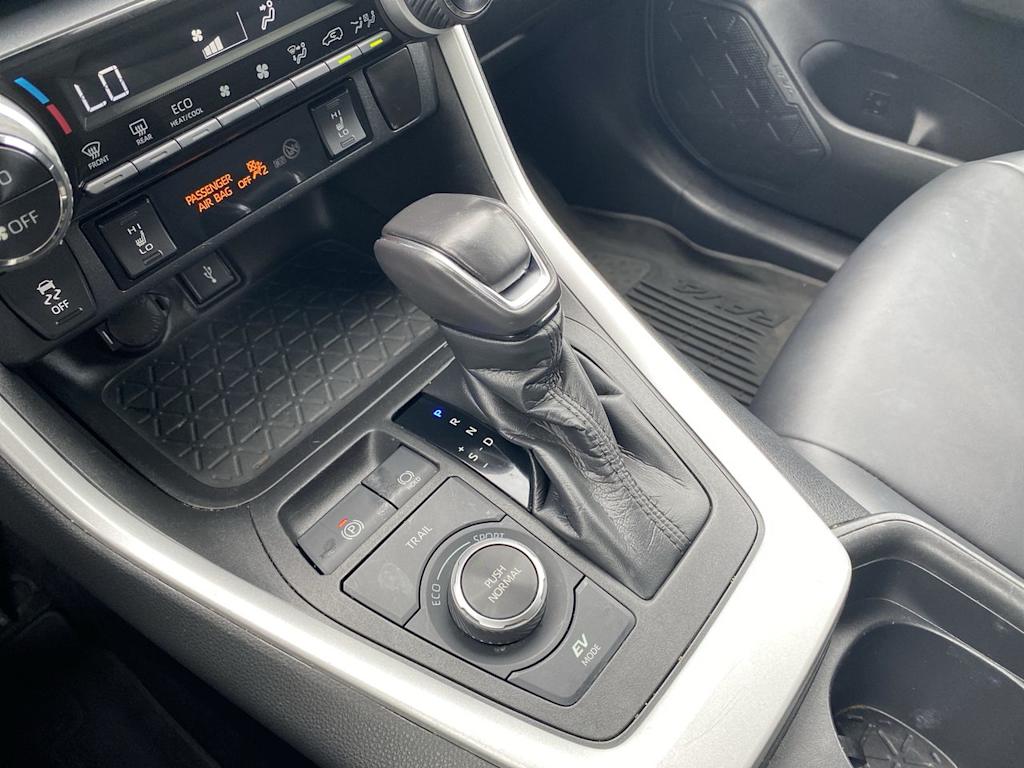 Thumbnail: 2021 Toyota RAV4 - 11