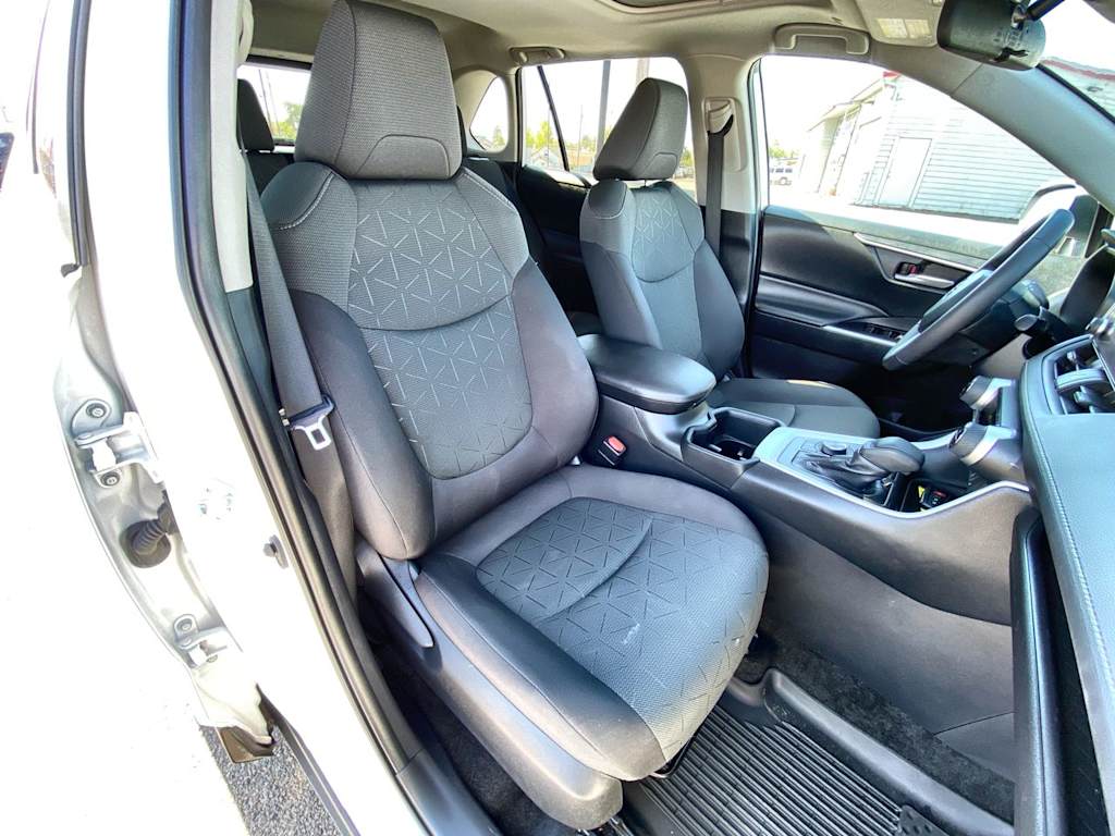 Thumbnail: 2023 Toyota RAV4 - 25