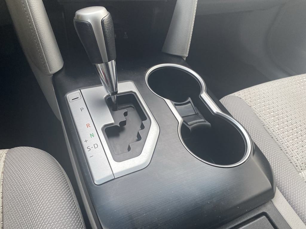 Thumbnail: 2014 Toyota Camry - 12