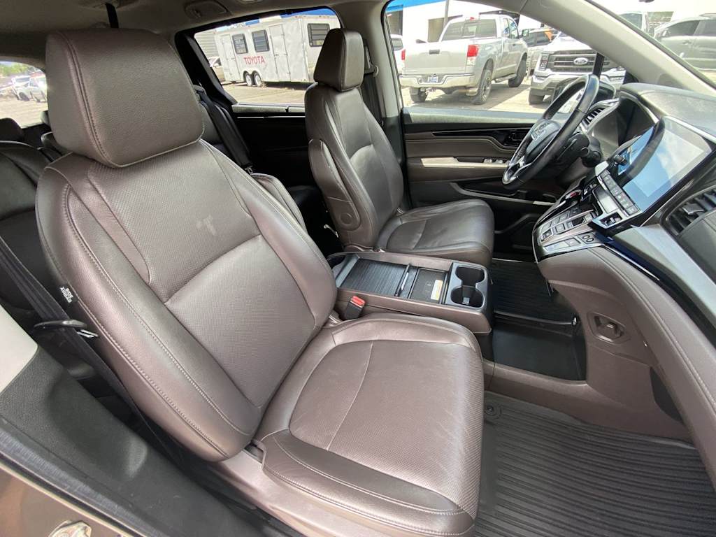 Thumbnail: 2019 Honda Odyssey - 8