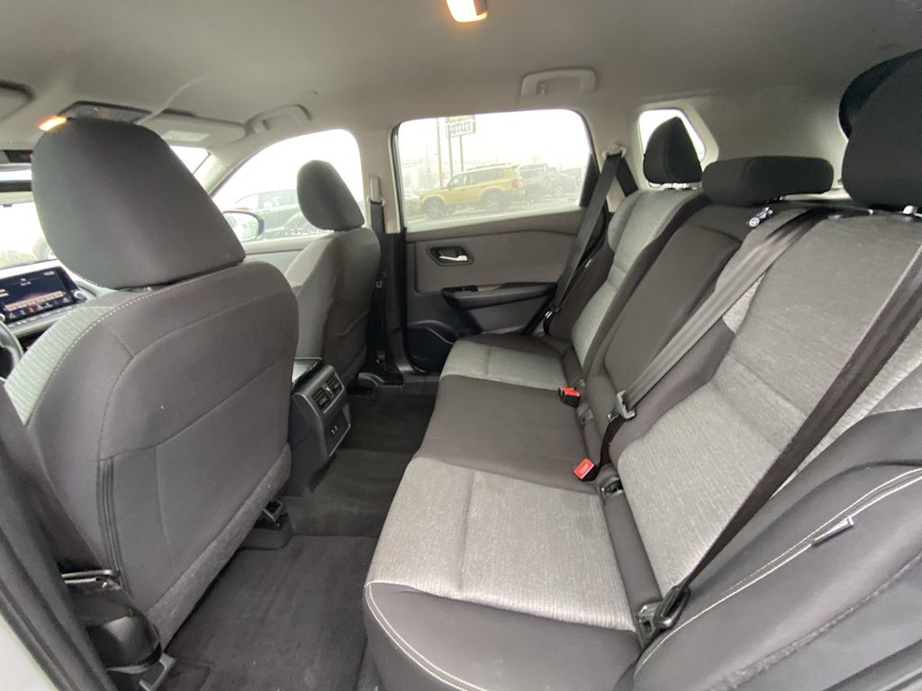 Thumbnail: 2023 Nissan Rogue - 10