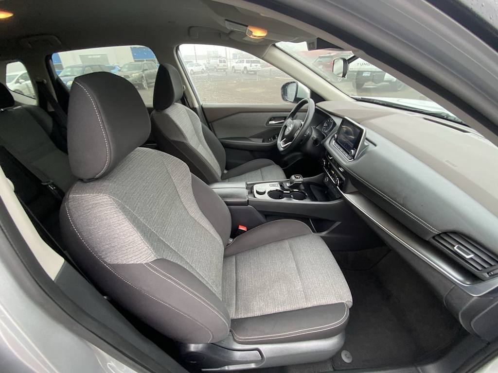 Thumbnail: 2023 Nissan Rogue - 9