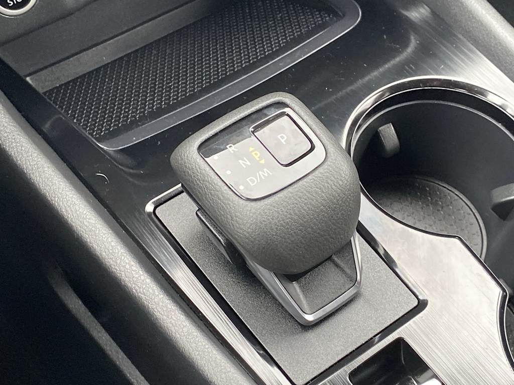 2023 Nissan Rogue SV 12