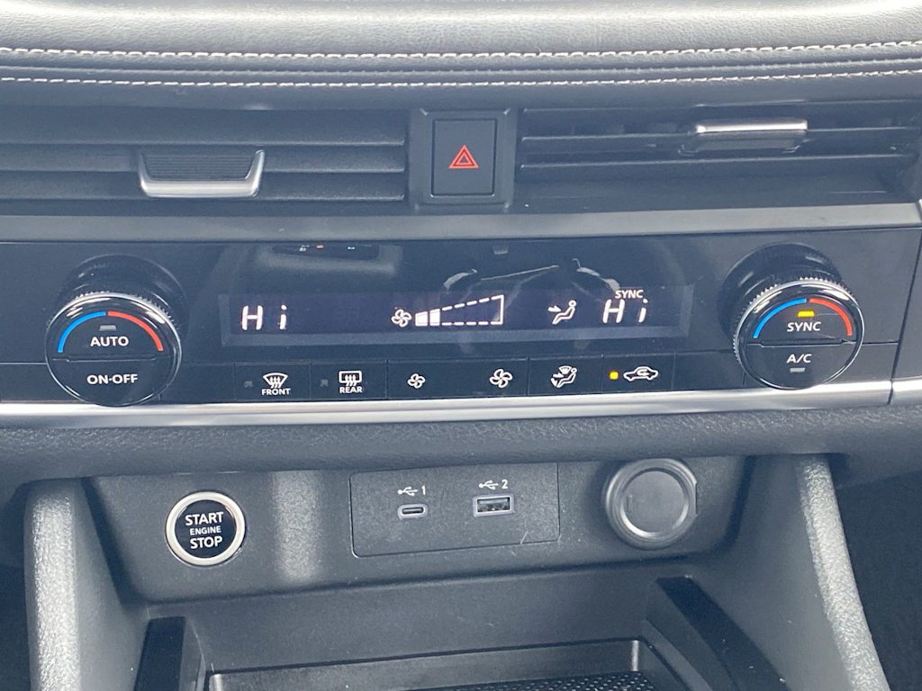 2023 Nissan Rogue SV 23