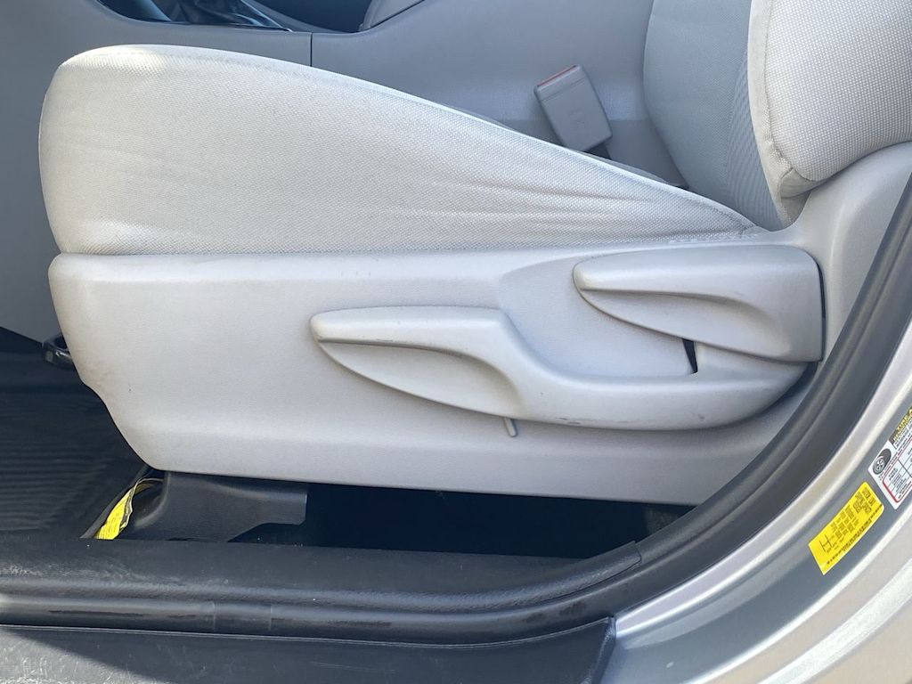 Thumbnail: 2019 Toyota Highlander - 21