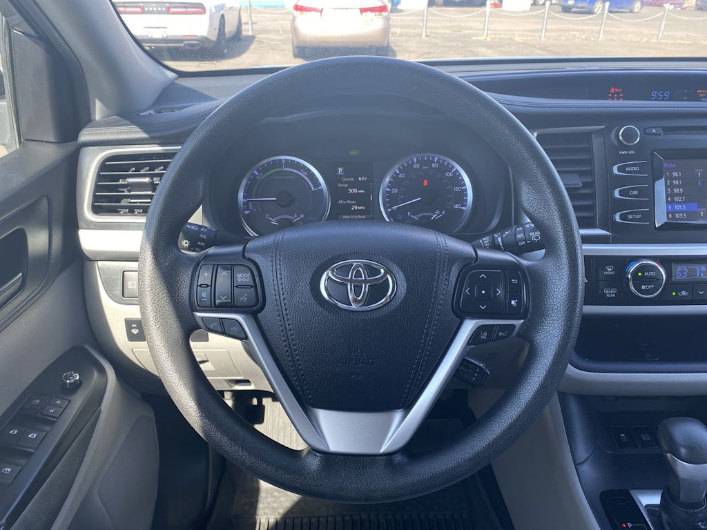 Thumbnail: 2019 Toyota Highlander - 2