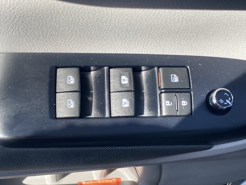 Thumbnail: 2019 Toyota Highlander - 22